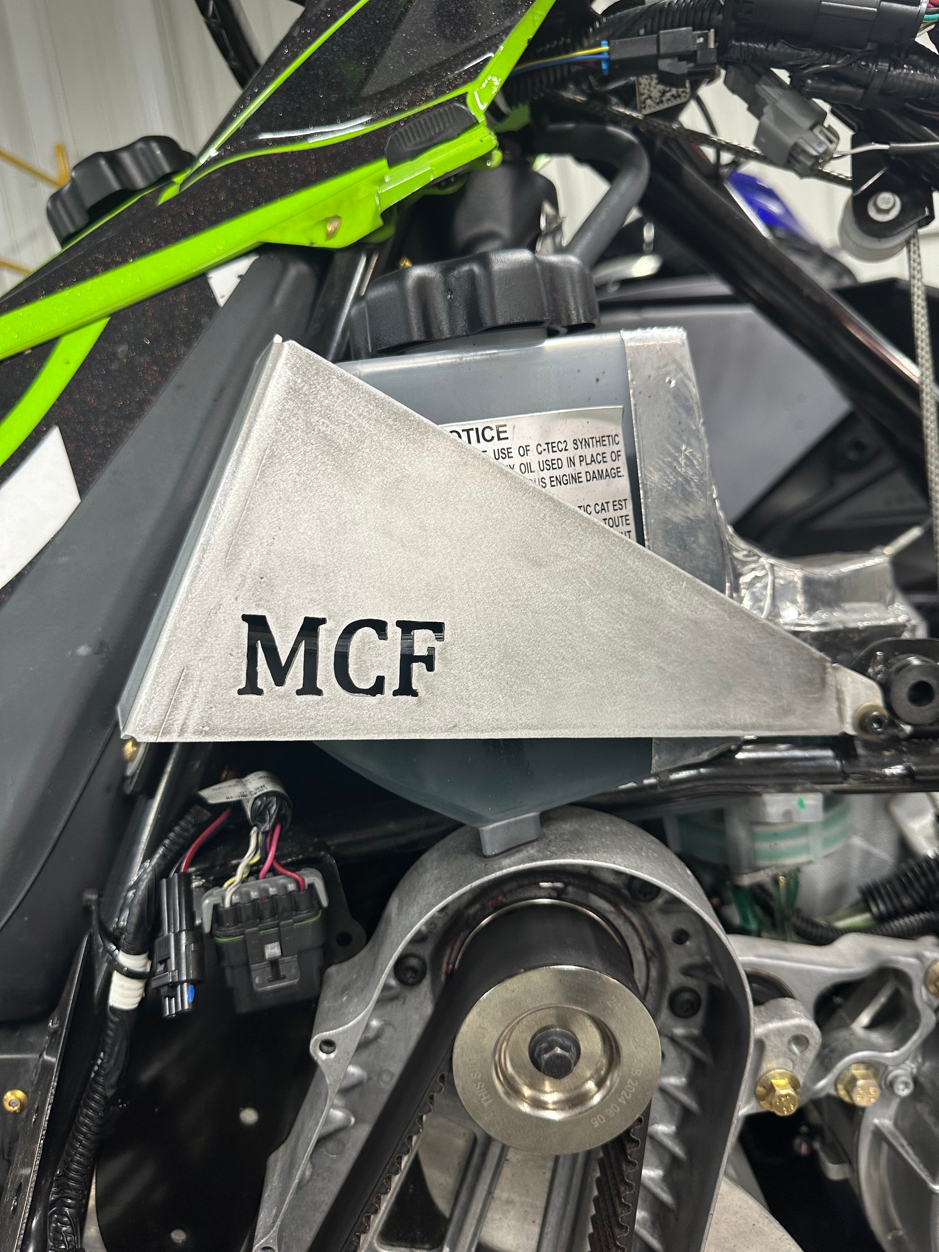 Catalyst oil tank guard